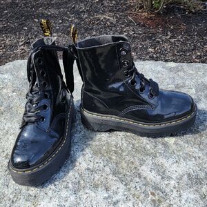 Dr. Martens Molly Black Patent Platform Lace-Up Boots with Yellow Stitching Sz 9